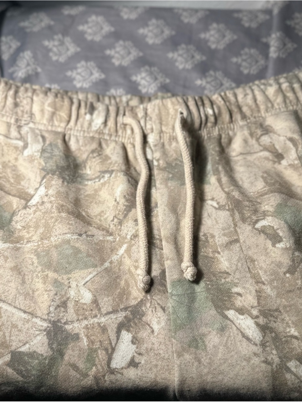 No Boundaries Beige Tie-Dye Drawstring Lounge Shorts